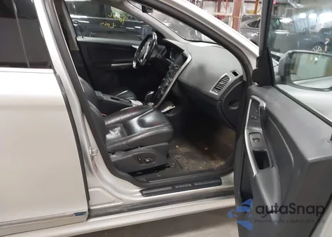 2014 Volvo Xc60 3.2 from USA, damaged, VIN YV4940DZ3E2507309